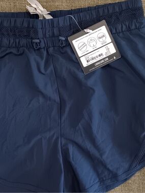 Lorna Jane Utility High Waisted Running Shorts, NWT, M